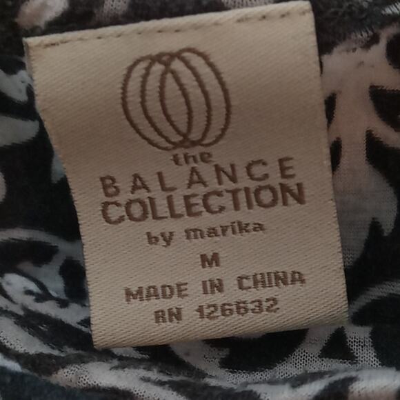 Marika The Balance Collection Women's Crew Cropped paisley Medium blouse .Casual - Picture 2 of 8